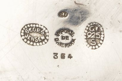 null Georg JENSEN (Radvad, 1866 - Radvad, 1935).
Paire de coupes circulaires en argent...