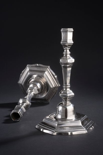 null Pair of silver torches 950 thousandths, the hexagonal base in molded doucine...