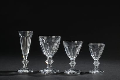 null BACCARAT.
Part of service of crystal glasses, model "Harcourt", comprising 32...