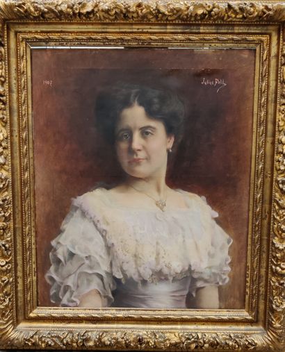 Julius FELD (1871-?).

Portrait of a woman...
