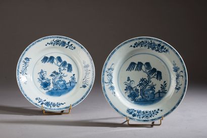 CHINE - XVIIIe siècle.
Paire d'assiettes...