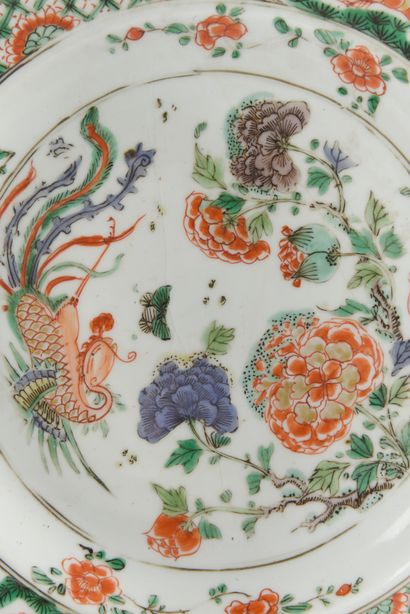 null CHINE, Compagnie des Indes - Epoque QIANLONG (1736-1795).
Trois coupes en porcelaine...