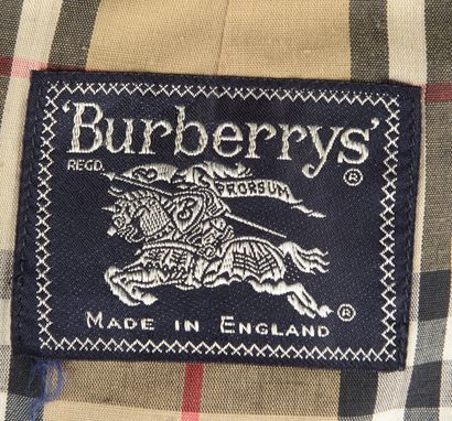 null BURBERRY'S - T. : 60 (UK) équivalent XXL
Long trench coat pour Hommes en coton...