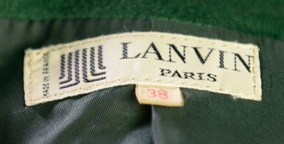 null LANVIN - T. : 38
Costume tailleur en laine vert émeraude en laine mélangée composé...