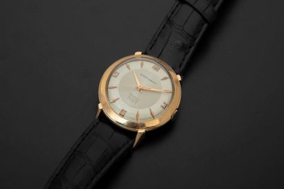 null GERKA WATCH.
Men's wristwatch, the round case in 18k pink gold, the dial
silvered...