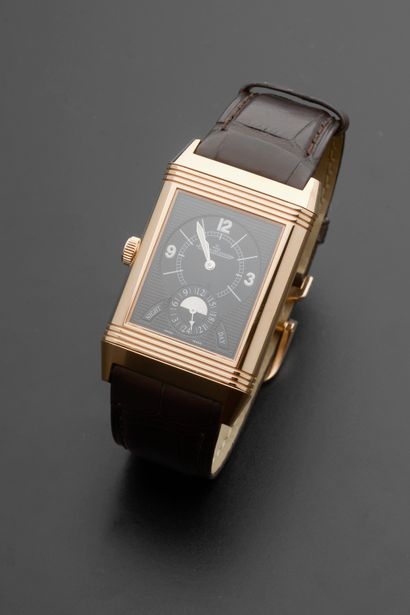 null JAEGER LE COULTRE « Grande Reverso Night Day »,
réf. 273.2.85, n° 3021643.
Montre...