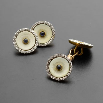 Pair of cufflinks in 18k yellow gold and...