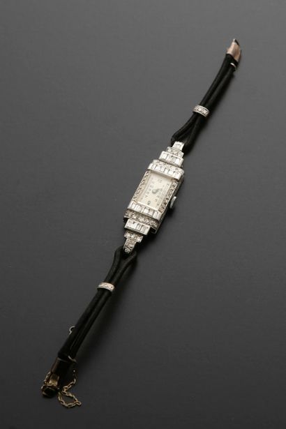 Ladies' wristwatch in platinum 850 thousandths,...