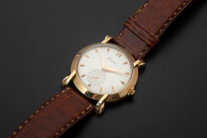 null ESKA, no. 134114.
Men's wrist watch in 18k yellow gold, round case,
case, horn...