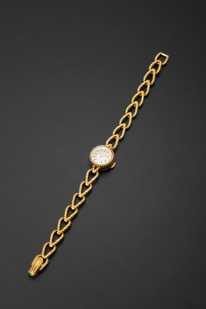 null JAEGER-LECOULTRE, n° 886916
Montre bracelet de dame en or jaune 18k, boîtier...