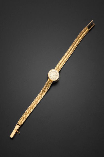 null JAEGER-LECOULTRE, No. 162991.
Ladies' wristwatch in 18k yellow gold, round case,...