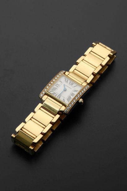 null CARTIER "French Tank", Ref. 2385, No. MG302137.
Ladies' wristwatch in 18k yellow...