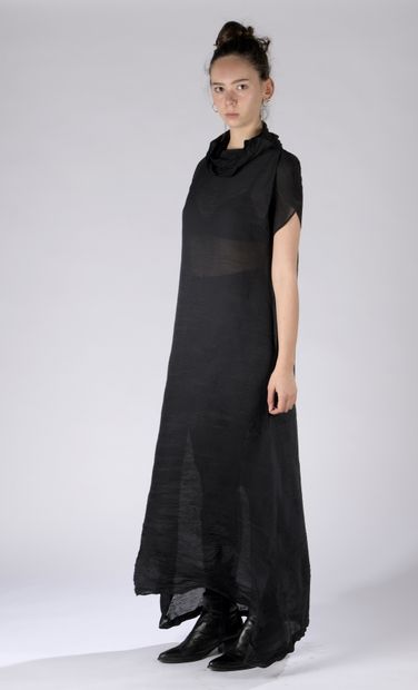 ISSEY MIYAKE.
Black pleated polyester long...