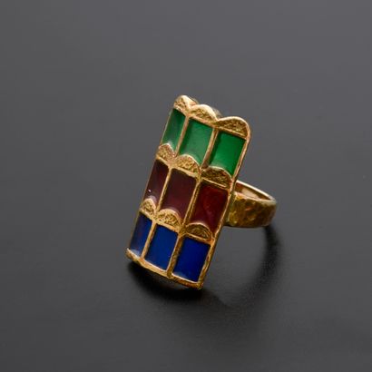 Ring in 18k yellow gold enamelled with green,...