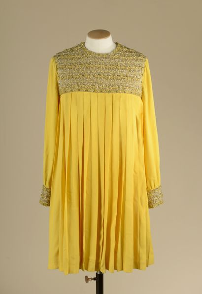 JEAN PATOU Boutique.
Dress in yellow silk...