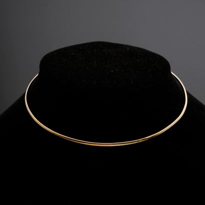 Necklace twisted in 18k yellow gold, the...
