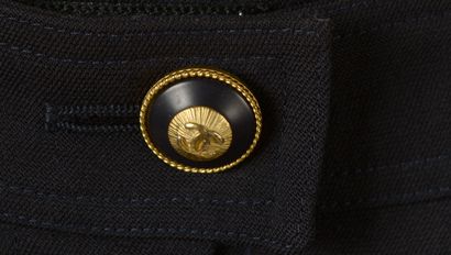 null CHANEL. 
Navy blue worsted wool pants, high waist, two darts, two side pockets...