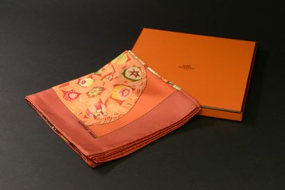 null HERMÈS.
Silk square "Sulfide Press-Papers" with polychrome decoration on orange...
