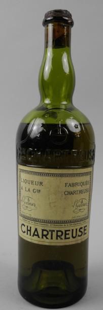 null 1 Bouteille CHARTREUSE verte (1951, B)