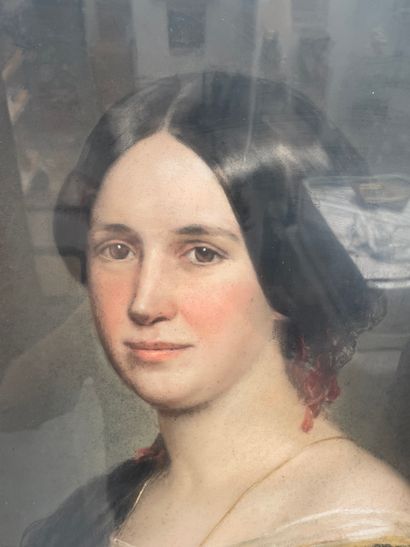 null Ecole française vers 1860.
Portrait de femme les mains jointes, armoiries d'alliance...