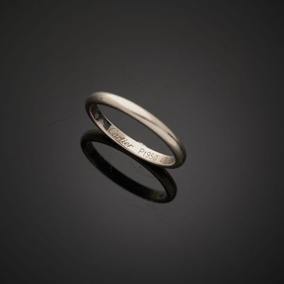 null CARTIER.
Wedding ring in platinum 950 thousandths (personalized engraving inside).
Signed,...