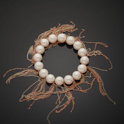 Bracelet composé d'un rang de perles de culture,...