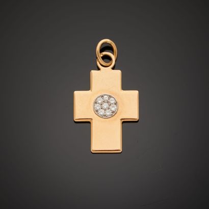 DINH VAN.
Pendentif croix en or jaune 18k...