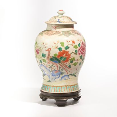 CHINA.
Porcelain covered and baluster vase,...