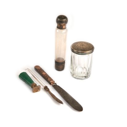 null Set of display items:
- a cut crystal flask, the stopper engraved in silver...