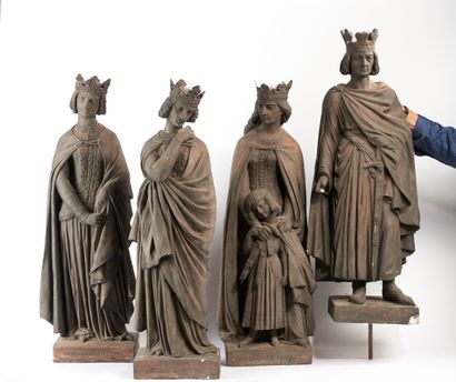 null Suite of four statuettes in black patinated plaster depicting Isabelle de Lorraine,...