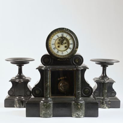 null Boundary clock and pair of bowls (one missing and damaged) in black and green...