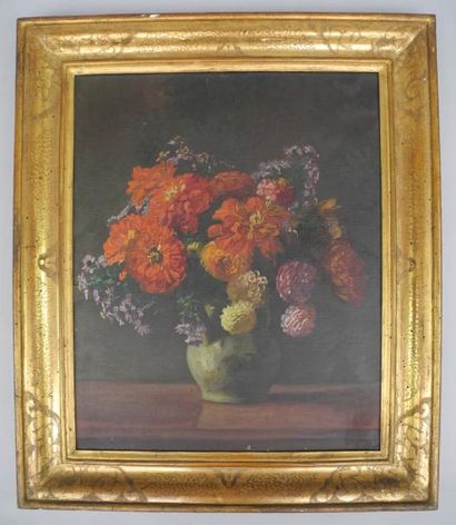 Frédérick B.ODEN Bouquet de chrysanthèmes sur un entablement. Huile sur toile, signée...