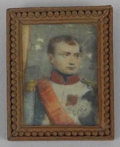 ECOLE FRANCAISE DU XIXème siècle Portrait de Napoléon Bonaparte, miniature signée...