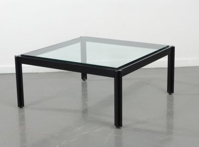 George CIANCIMINO (XXe siècle) Table basse carrée modèle «Kent» à plateau en verre...
