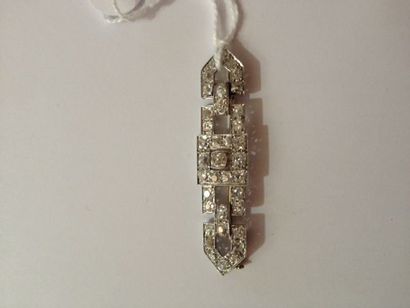  Petite broche barette monture platine Style Art Déco serti de petits diamants taillés...