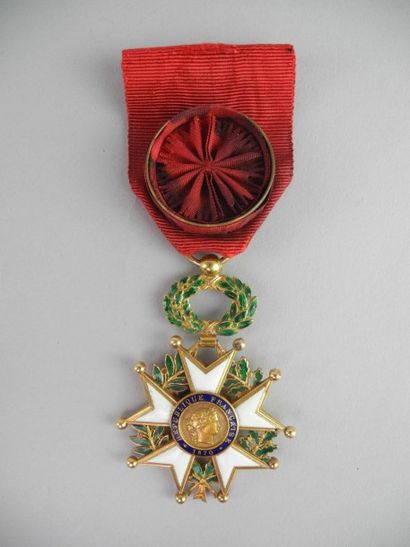 Étoile d'officier de la Troisième République,...