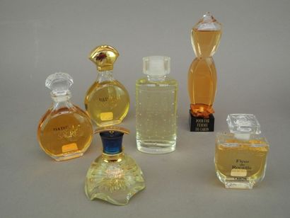 null CARON Six flacons d'eau de parfum ou eau de toilette dont 1 publicitaire: "Fleur...