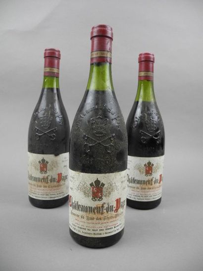 null 3 bouteilles CHÂTEAUNEUF-DU-PAPE Domaine du Haut des Terres Blanches 1982 (2...