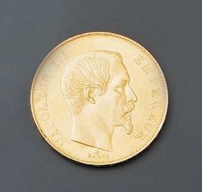 France Pièce de 50 francs en or jaune au profil de Napoléon III, 1855. Diam.: 2,8...
