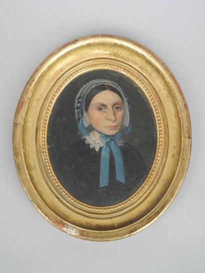 null Ecole française du XIXème siècle, Portrait de femme au ruban bleu, huile sur...