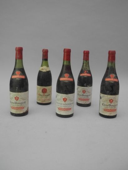 null Ensemble de 5 bouteilles : 1 bouteille CLOS VOUGEOT, H. Lamarche 1966 (es, B)...