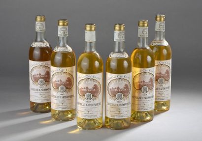 null 6 bouteilles ch. Carbonnieux, Pessac-Léognan 1983 (2 TLB, 2LB, 1MB, 1B)