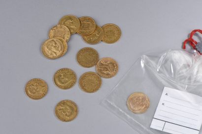 null Quatorze pièces en or de 20 francs français dont une sous sachet scellé