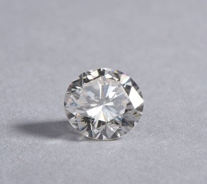 null DIAMANT rond de taille brillant sur papier, pesant 2,46 carats.
Accompagné de...