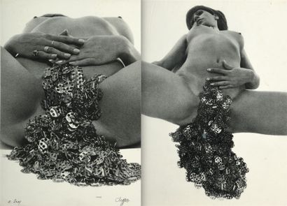 Jean CLEMMER (1926 - 2001) 
Danse en robe Paco Rabanne.
Photo double face signée...