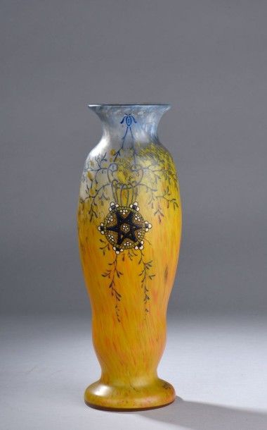 null LEGRAS. Grand vase balustre à léger renflement en verre marmoréen bleu jaune...