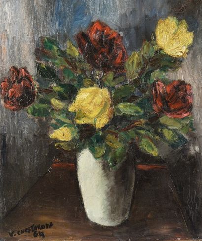 null K. CHESTAKOVA (XXe siècle). Cinq roses dans un vase blanc. Huile sur toile signée...