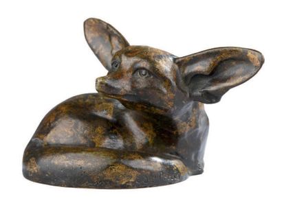 Edouard-Marcel SANDOZ (Bâle, 1881 - Lausanne, 1971) Fennec couché.
Bronze à la cire...