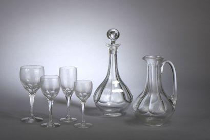 null René LALIQUE (1860-1945). Partie de service de verres en cristal composée de...
