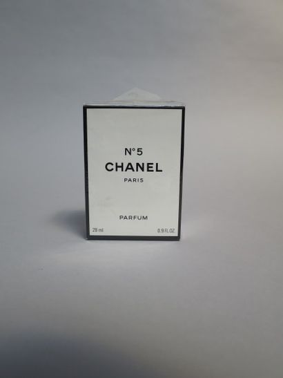 null Chanel - N°5 1921 - Flacon contenant 28 ml d'extrait.